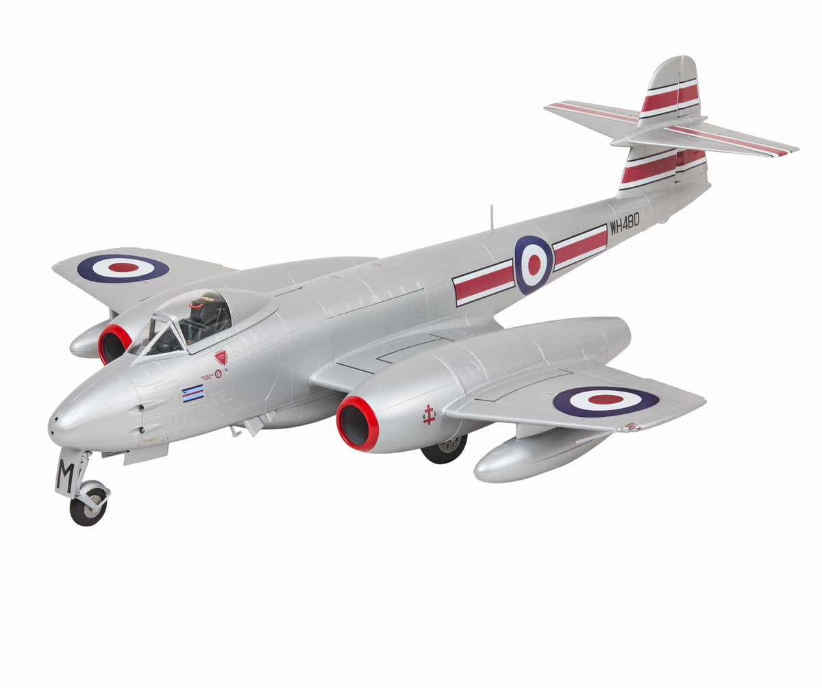 700 - Revell - 03779 - Gloster Meteor F.8 / FR.9 - painted model
