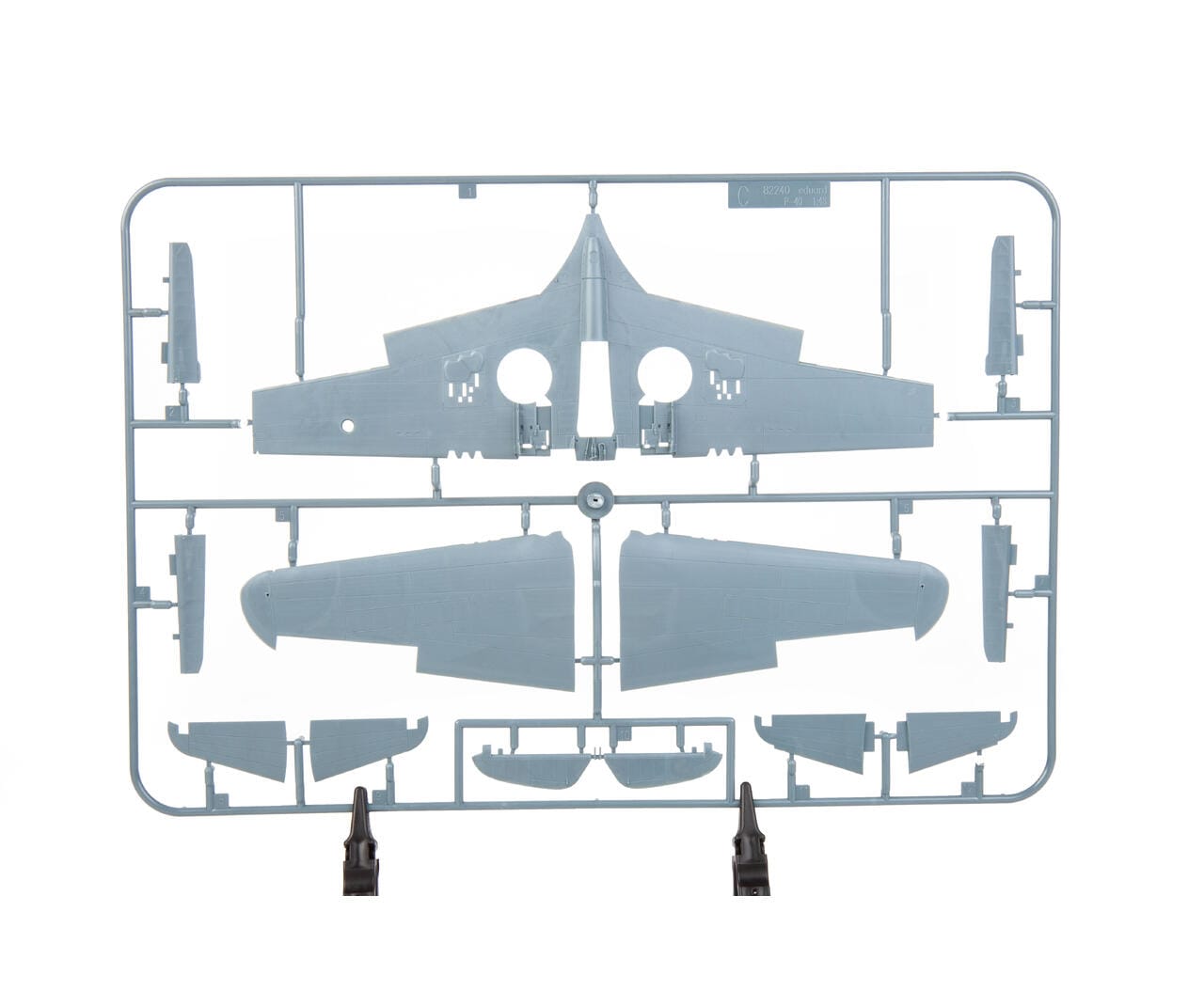300 - Eduard - 84210 - Curtiss P-40N Warhawk - paint schemes