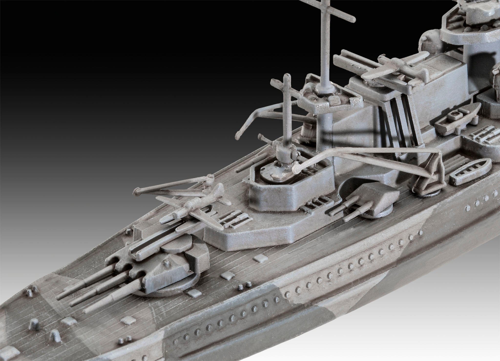 Revell - 05181 - Gneisenau - painted model