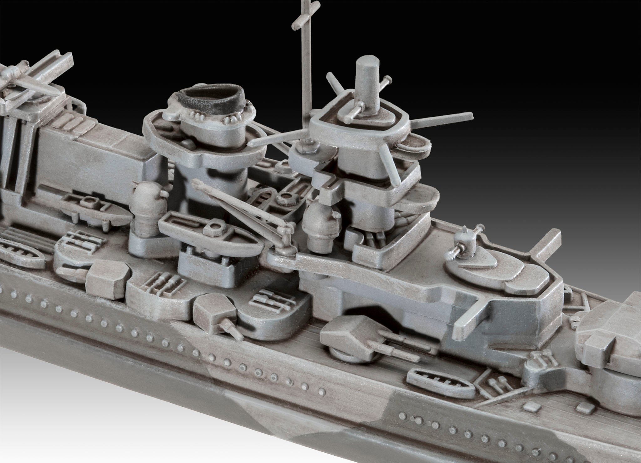 Revell - 05181 - Gneisenau - painted model