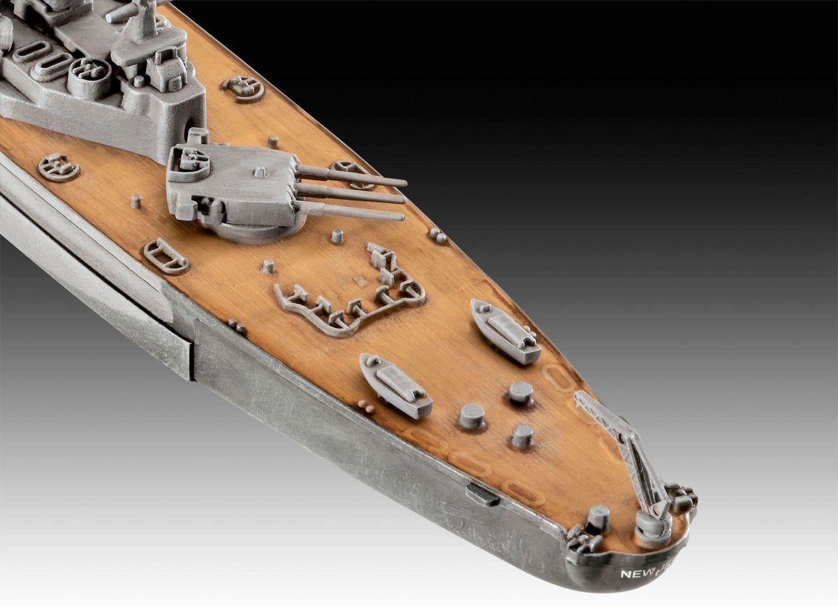 703 - Revell - 05183 - USS New Jersey (BB-62) - painted model