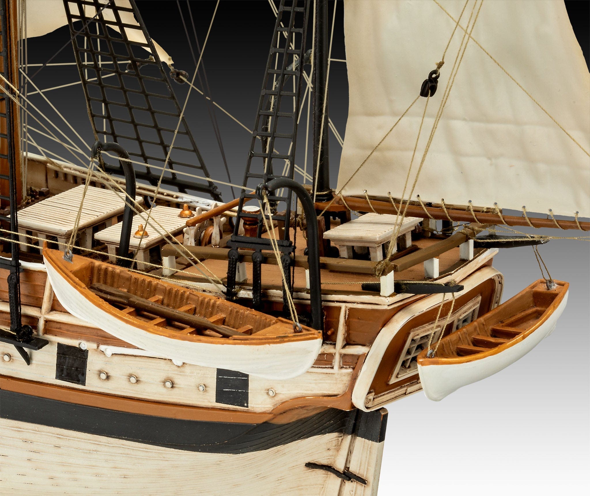 Revell - 05458 - HMS Beagle - painted model