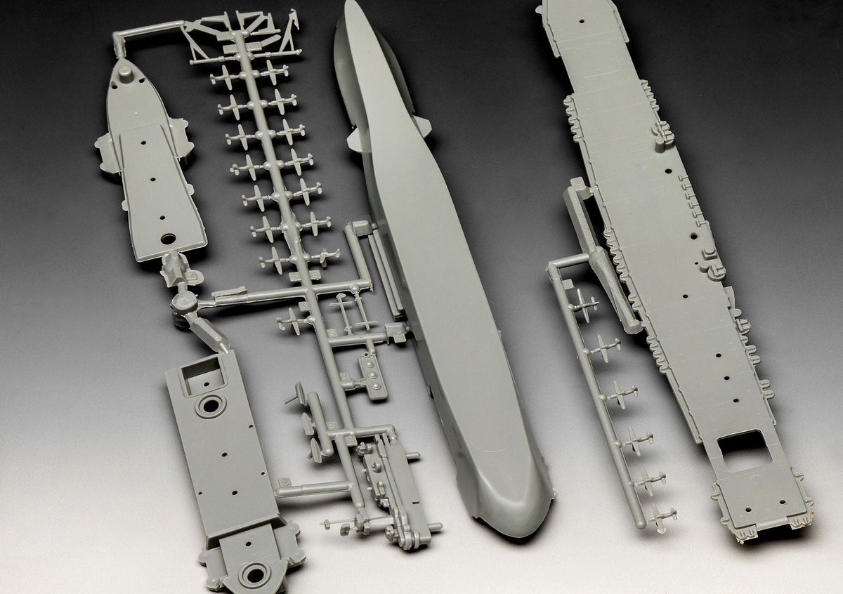 200 - Revell - 05824 - USS Enterprise (CV-6) - sprue