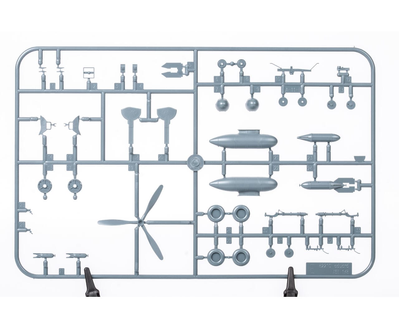 204 - Eduard - 84211 - Mitsubishi A6M2-K Zero ‘Zeke’ - sprue