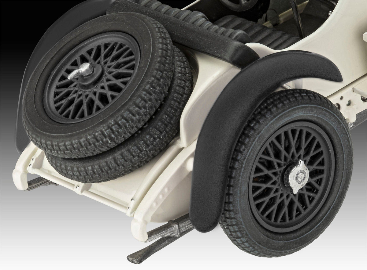 702 - Revell - 07737 - Mercedes-Benz SSKL - painted model