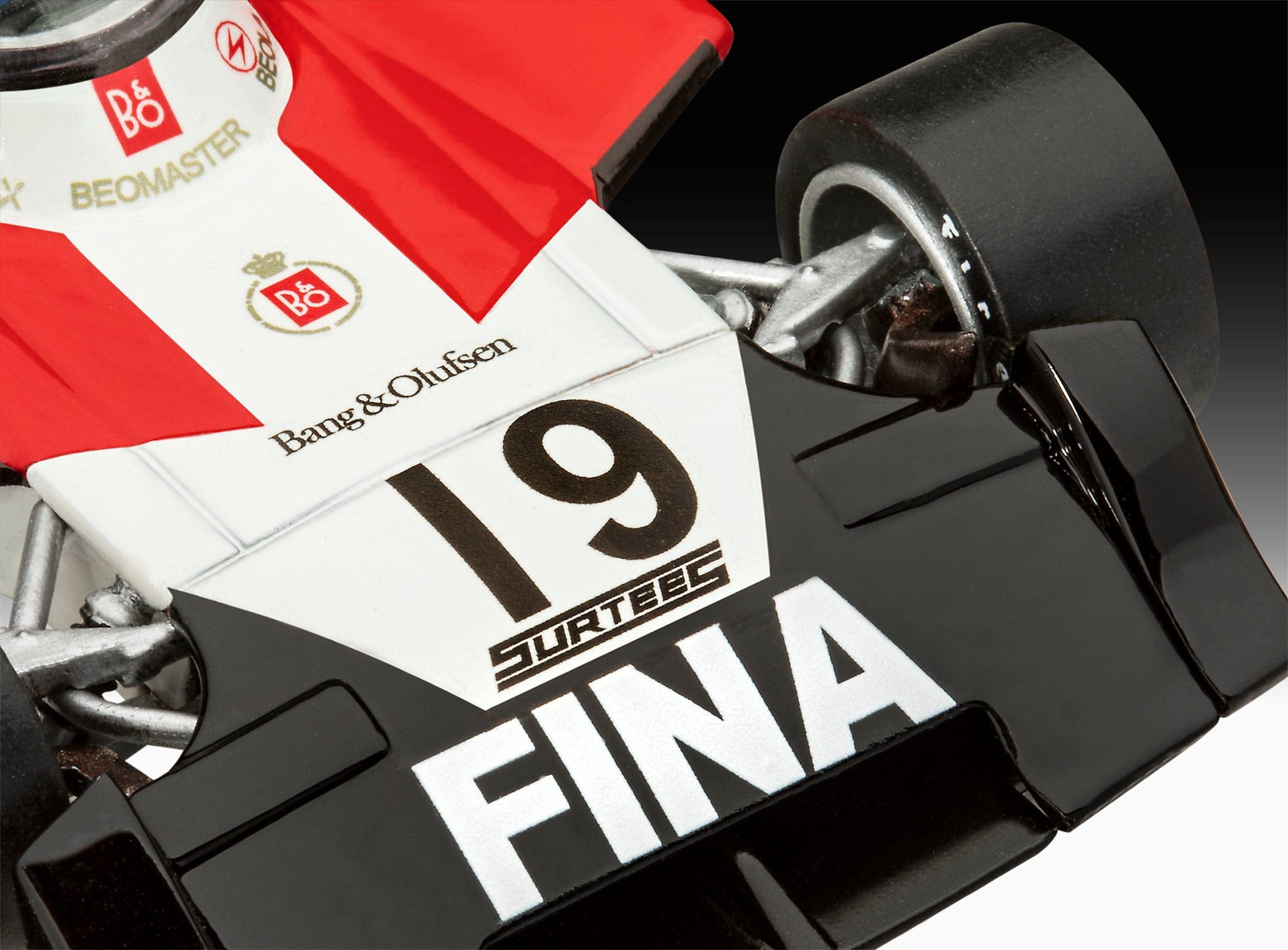 Revell - 07739 - Surtees TS16/03 - painted model