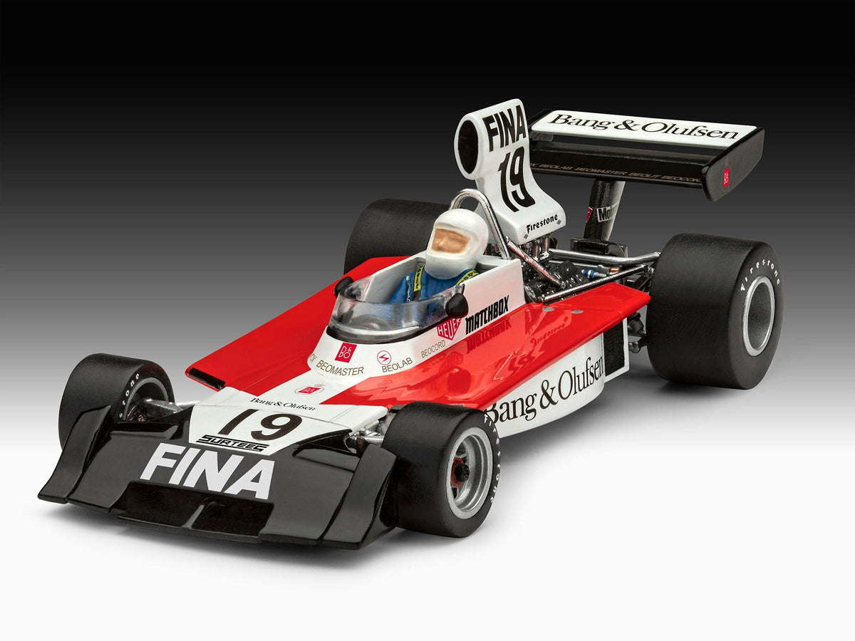 700 - Revell - 07739 - Surtees TS16/03 - painted model