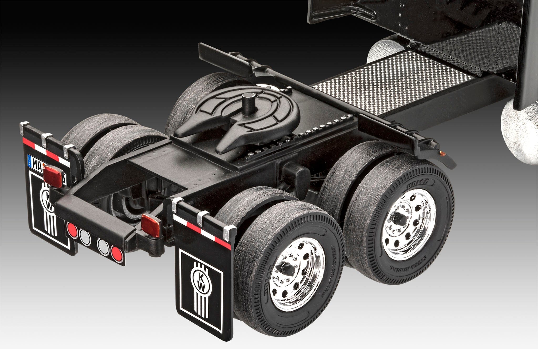 Revell - 07740 - Kenworth T600 - Iron Maiden Run For Your Lives Tour Truck - painted model