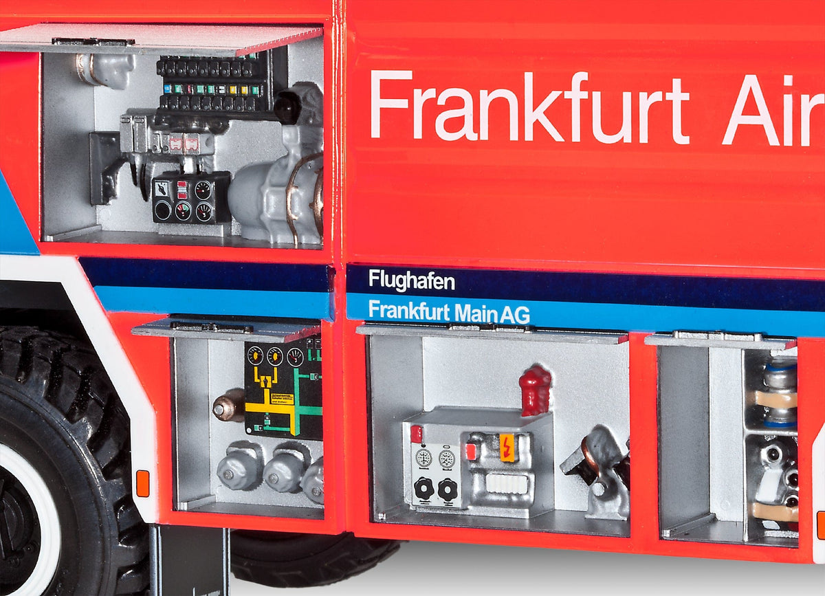 705 - Revell - 07747 - Rosenbauer GFLF Simba 8x8 - painted model