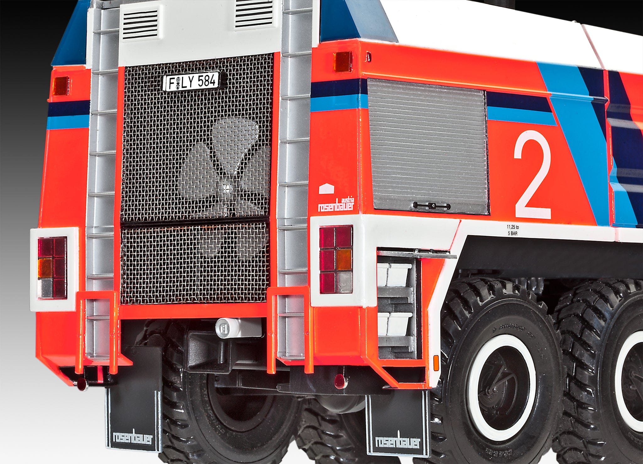 Revell - 07747 - Rosenbauer GFLF Simba 8x8 - painted model