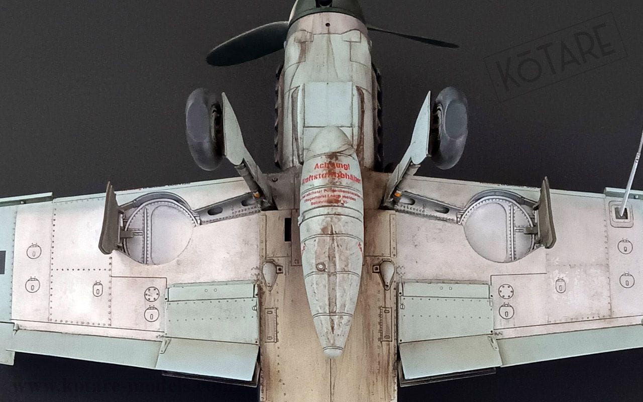 Kotare - 32009 - Messerschmitt Bf 109 K-4 - painted model
