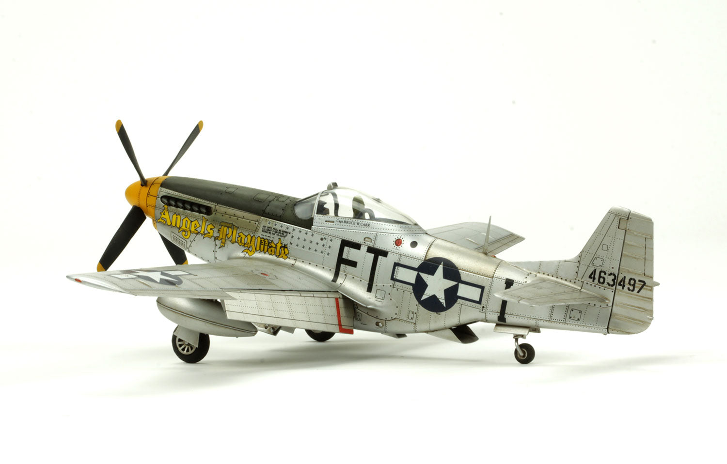 painted model - This kit has precisely replicated Mustang's outstanding aerodynamic configuration.