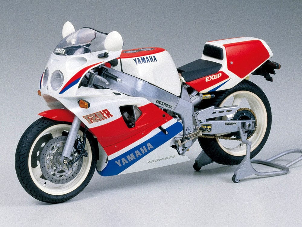 Tamiya - 14058 - Yamaha FZR750R/0W01 - painted model