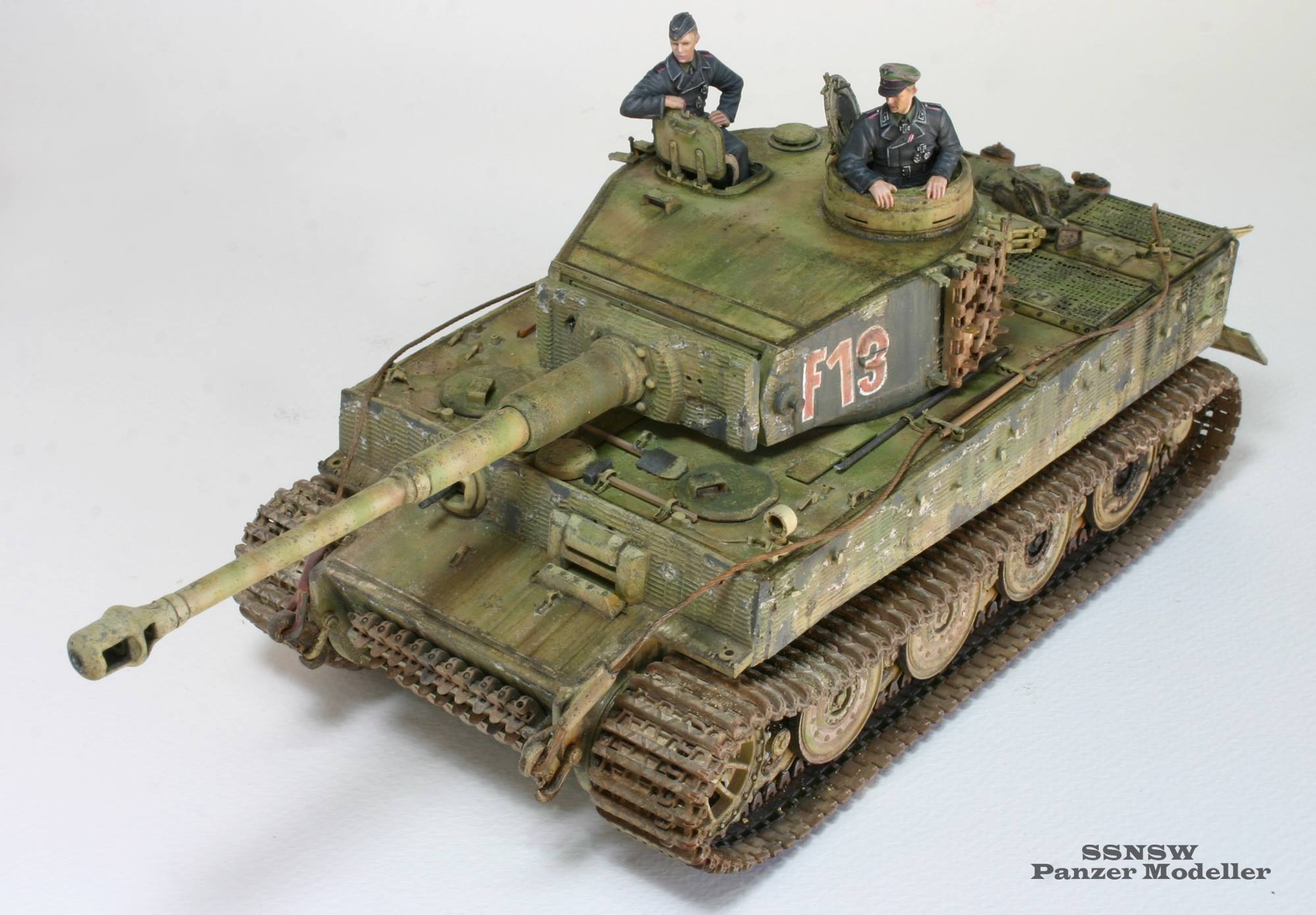 Rye Field Model - 5005 - Pz.Kpfw. VI Ausf. E Tiger I - painted model