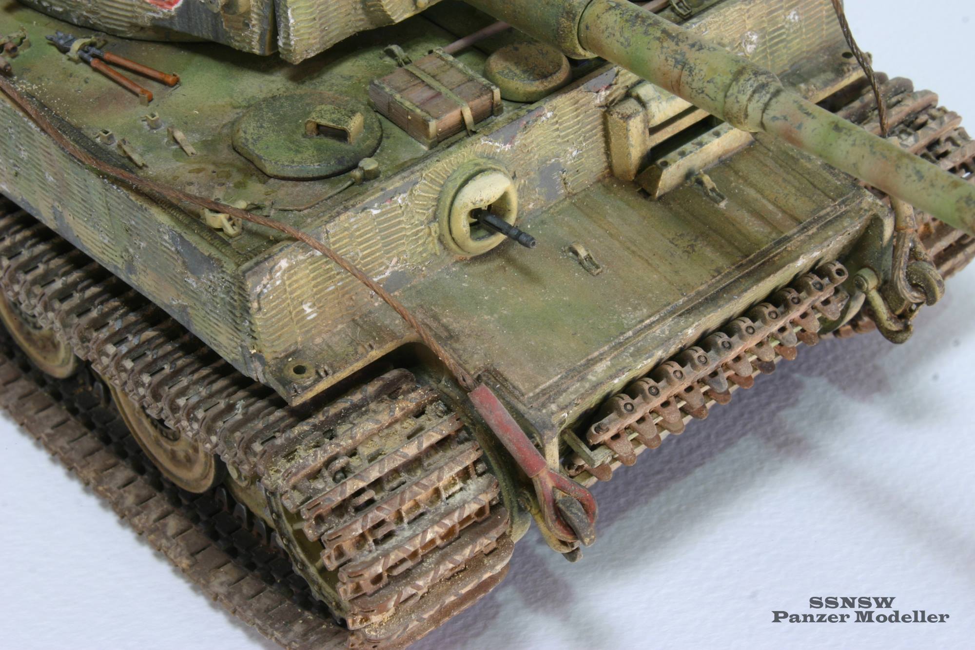 Rye Field Model - 5005 - Pz.Kpfw. VI Ausf. E Tiger I - painted model