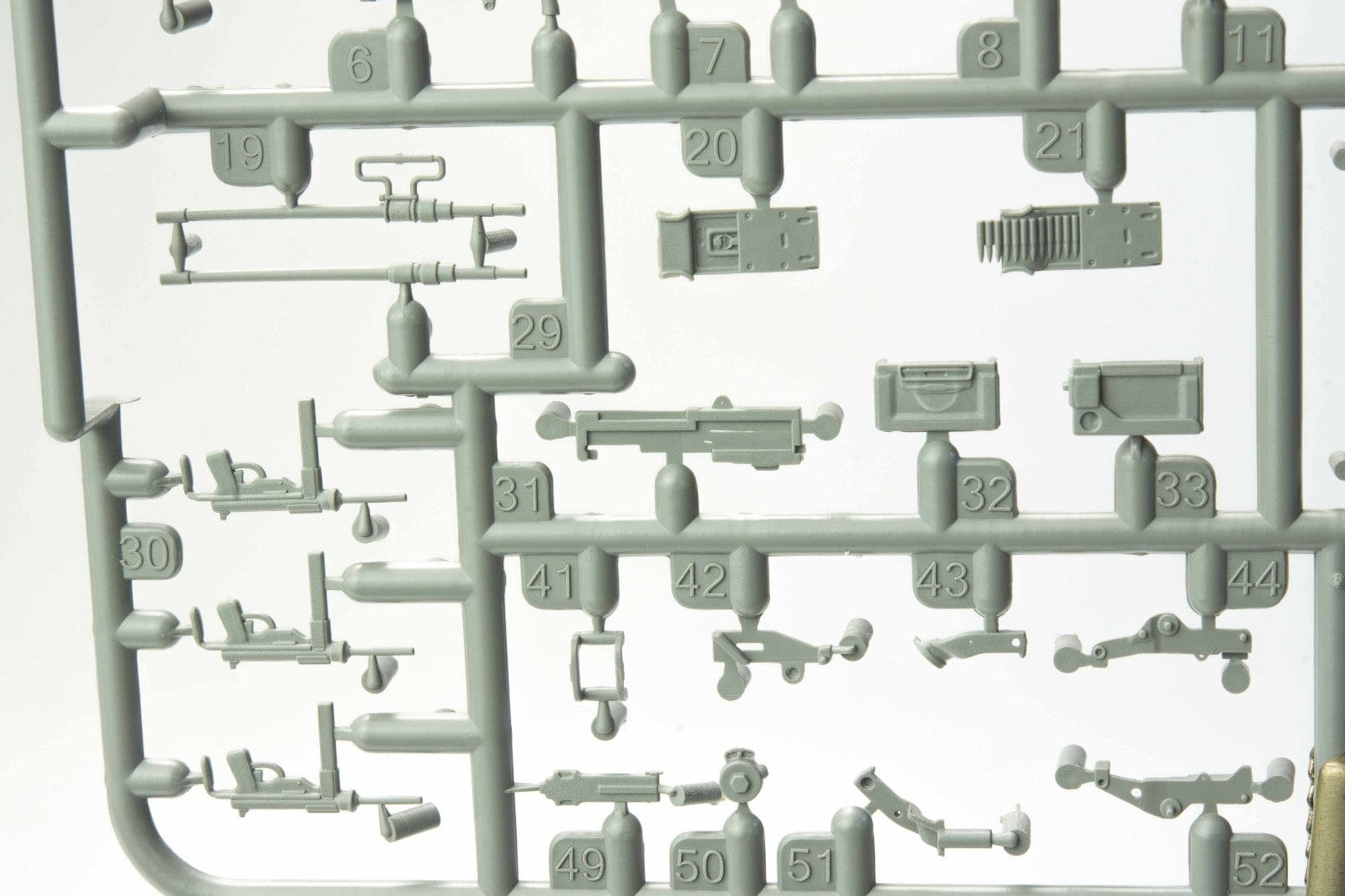 Rye Field Model - 5028 - M4A3E8 Sherman - sprue
