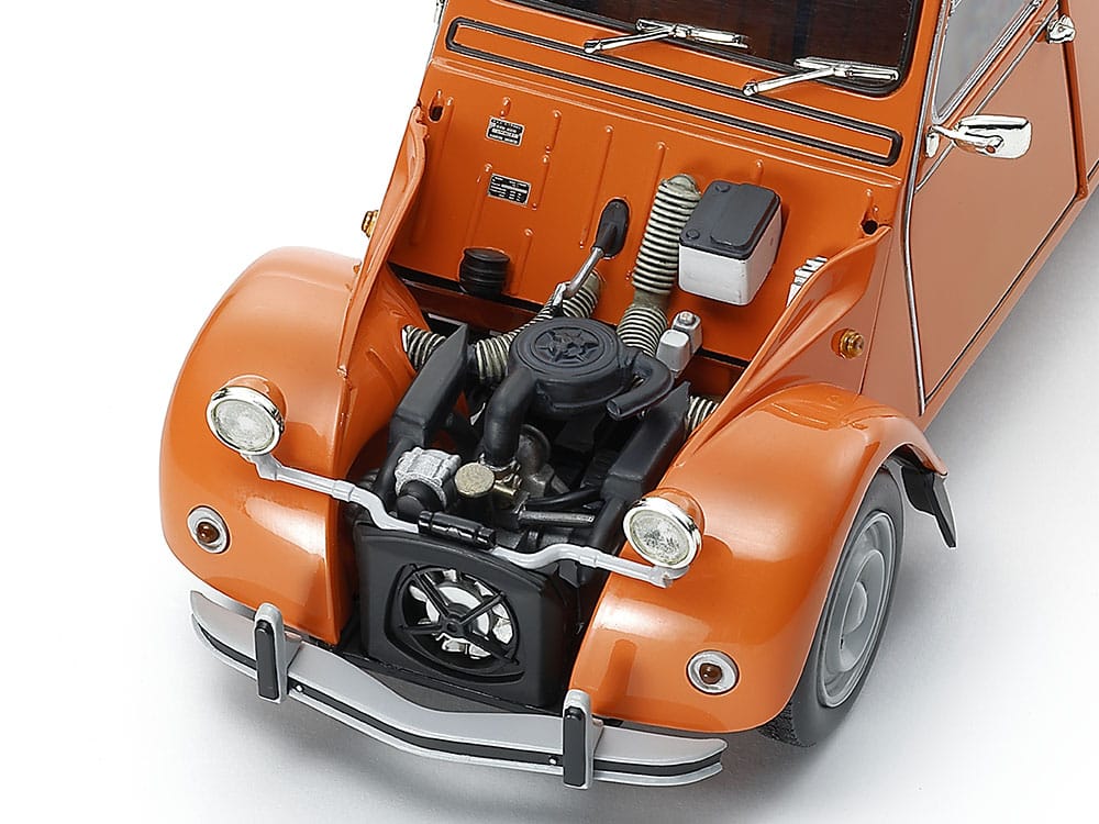 701 - Tamiya - 25415 - Citroën 2CV - painted model