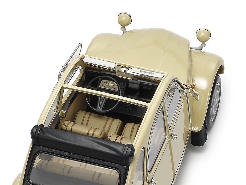 Tamiya - 25415 - Citroën 2CV - painted model