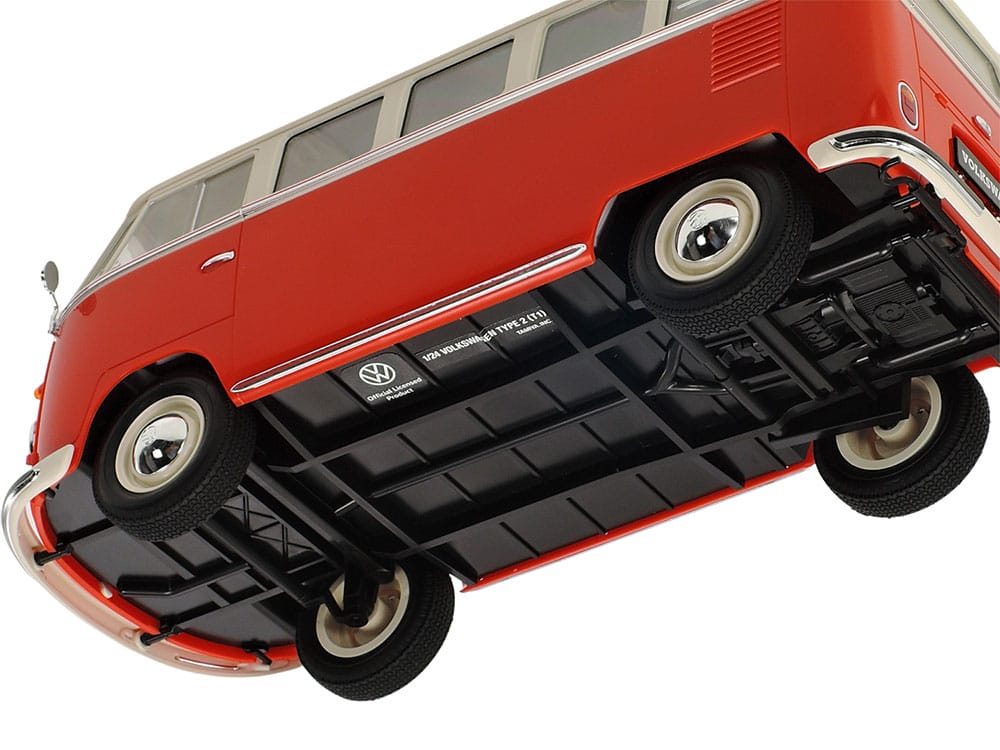 708 - Tamiya - 28101 - Volkswagen Type 2 (Red & White) [clic-loc] - painted model