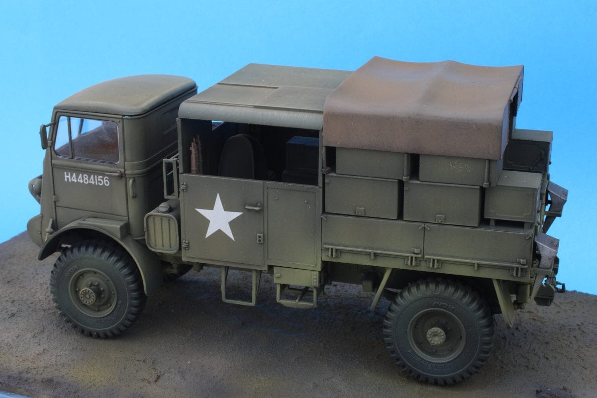 701 - IBG - 35018 - Bedford QLB 3-ton 4×4 - painted model
