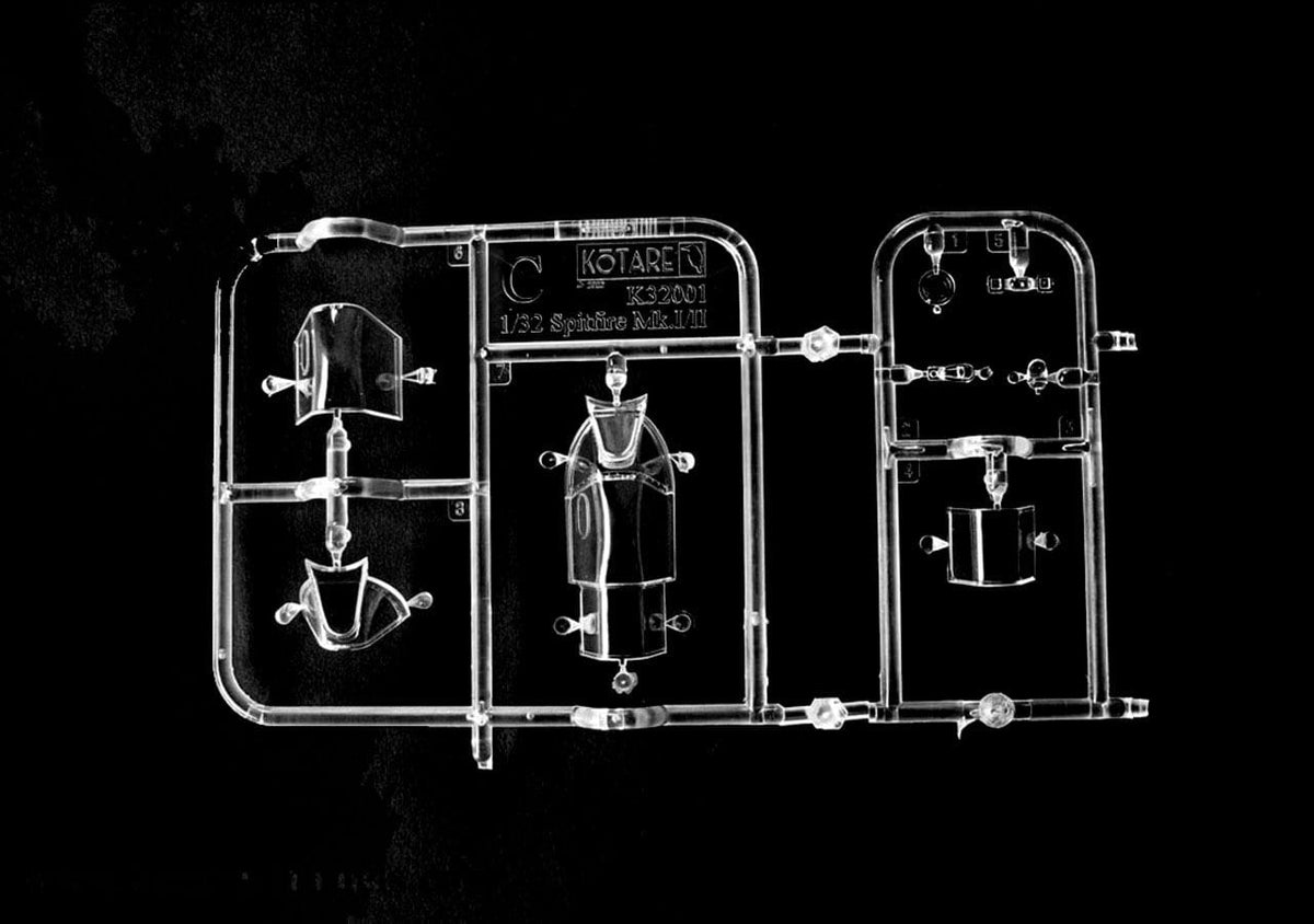 207 - Kotare - 32001 - Supermarine Spitfire Mk Ia (mid) - sprue