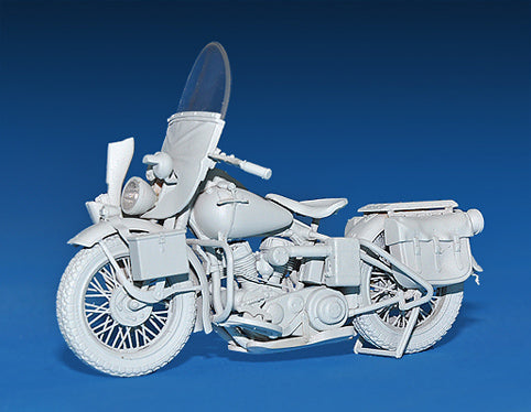 605 -  - unpainted model