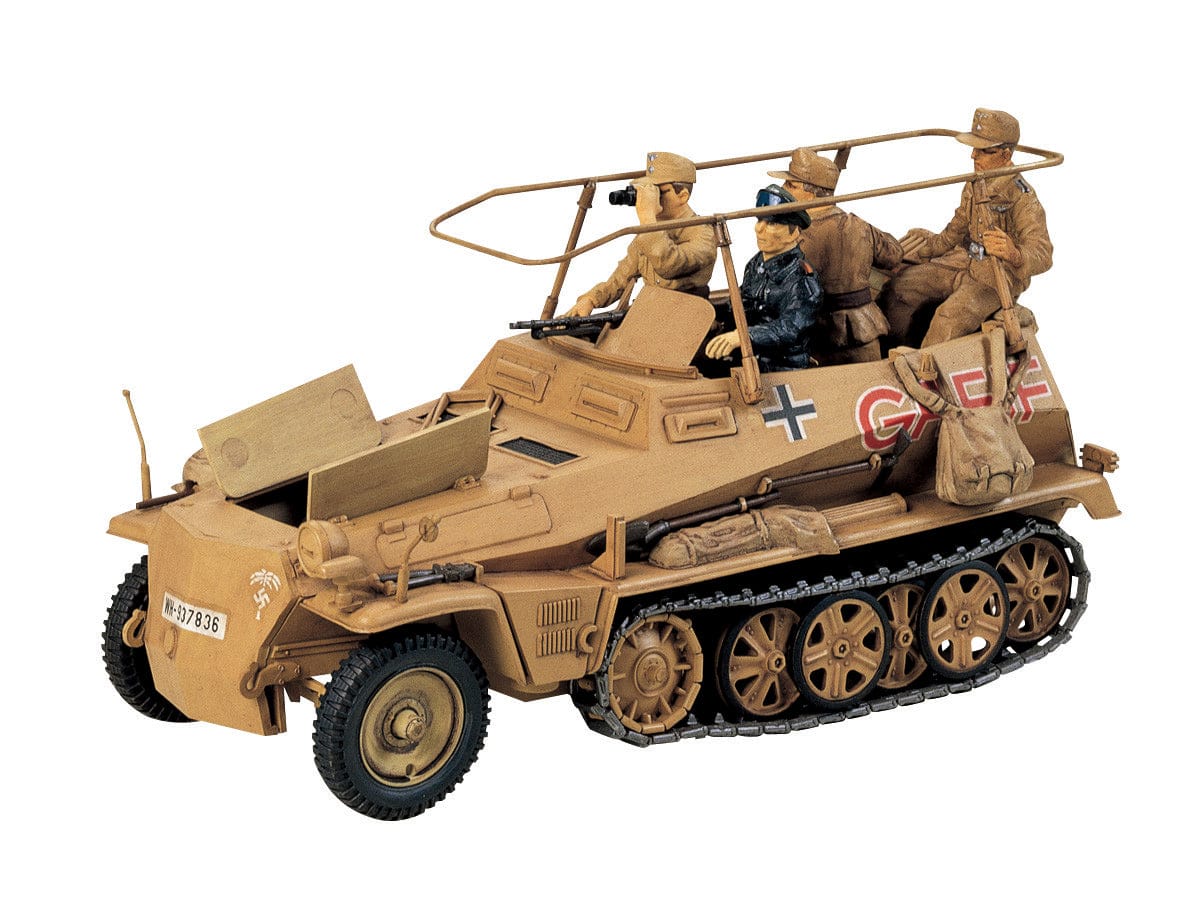 700 - Tamiya - 35113 - Sd.Kfz. 250/3 Ausf. A Greif - painted model