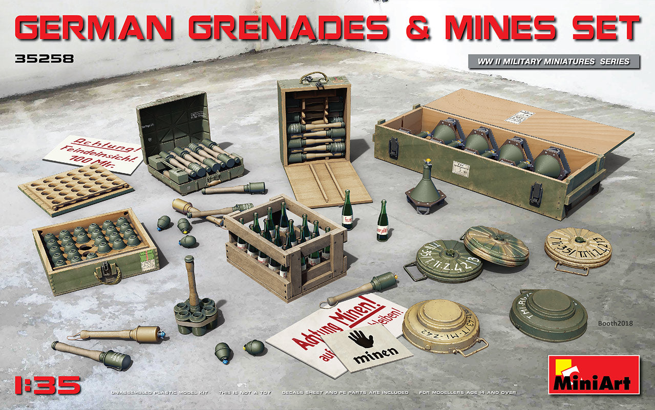 Ensemble de grenades et de mines allemandes