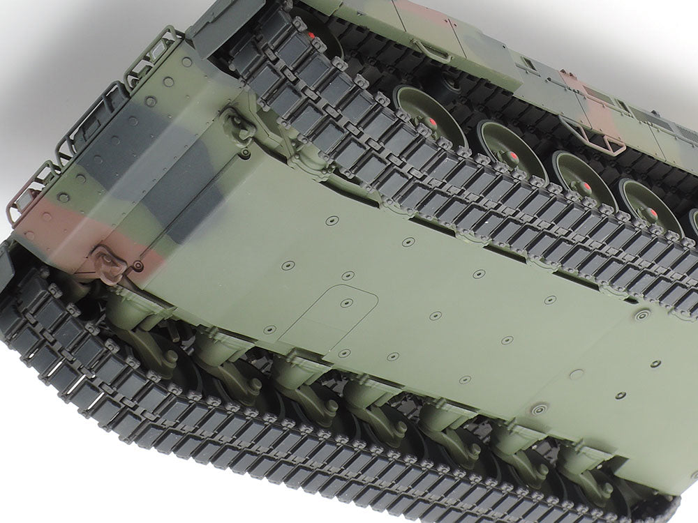 Leopard 2A7V - painted model - The mine defense module under the front of the hull is accurately depicted. 