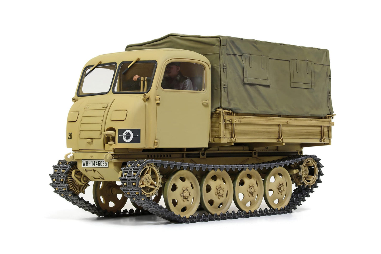700 - Tamiya - 35394 - Steyr RSO/01 - painted model
