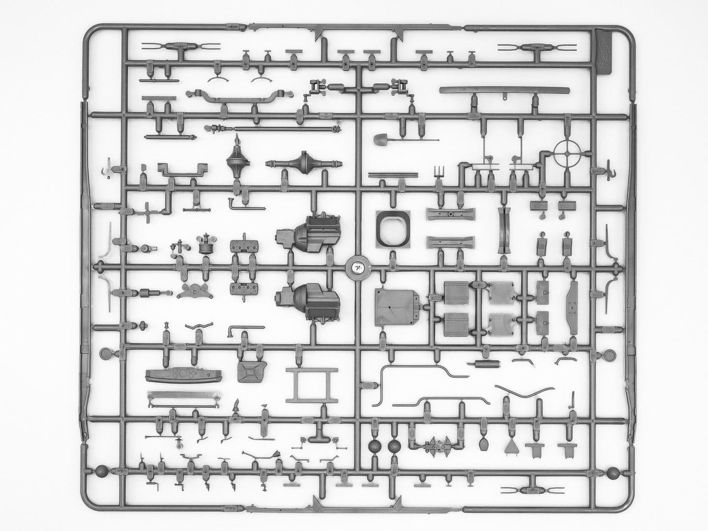 ICM - 35407 - Ford-Werke Sd.Kfz. 3b 2cm Flak 38  ‘Achtung! Sie fliegen!’ - sprue
