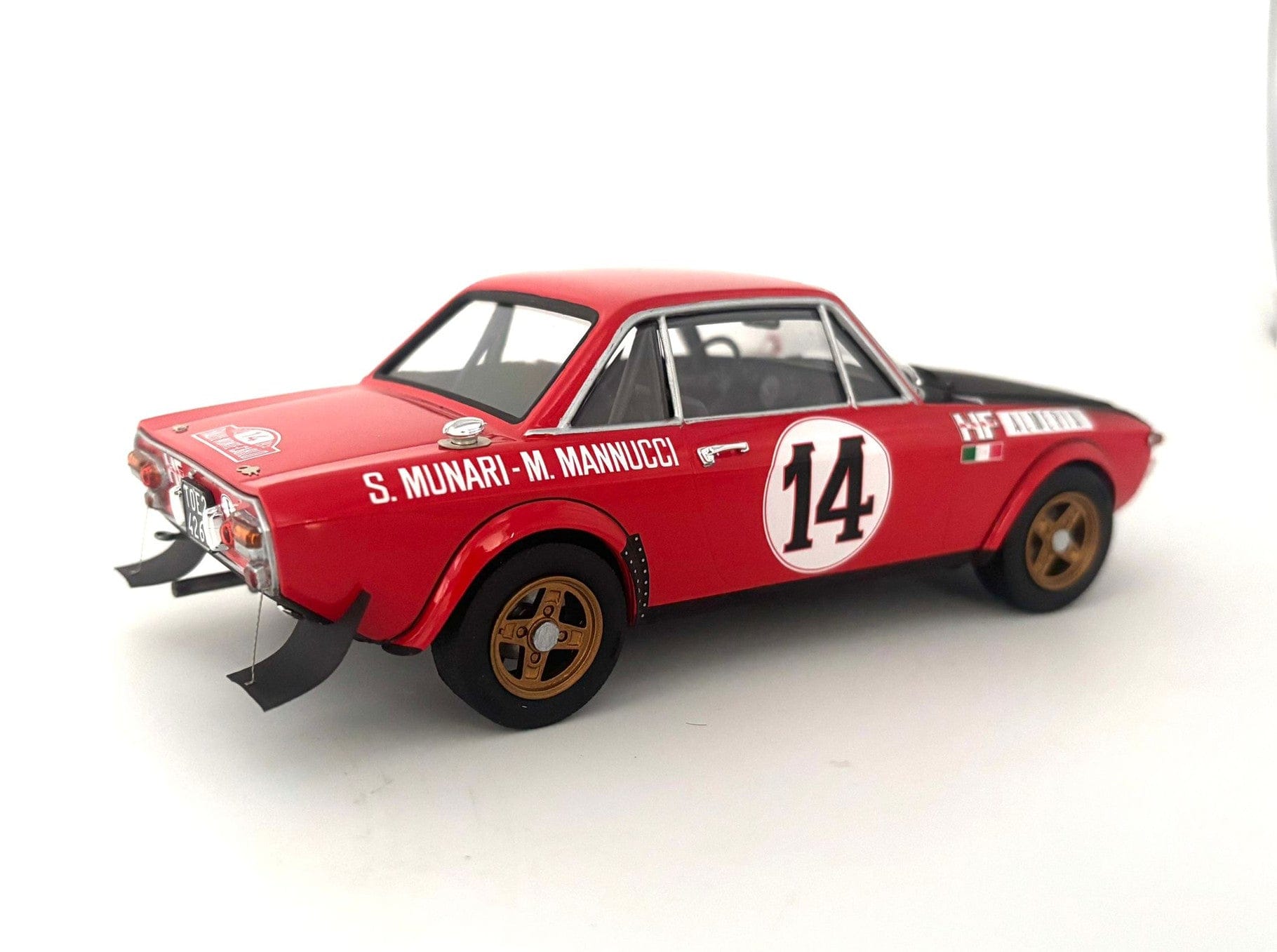 Italeri - 3670 - Lancia Fulvia 1.6 Coupé HF Rallye - painted model