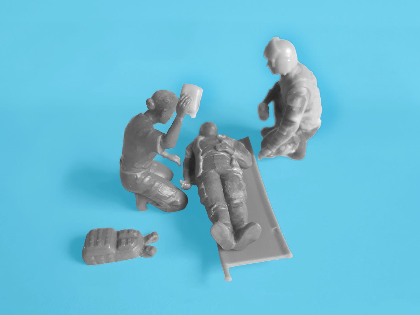 ICM - 48365 - Sikorsky UH-60A Black Hawk Medevac with Crew - unpainted model