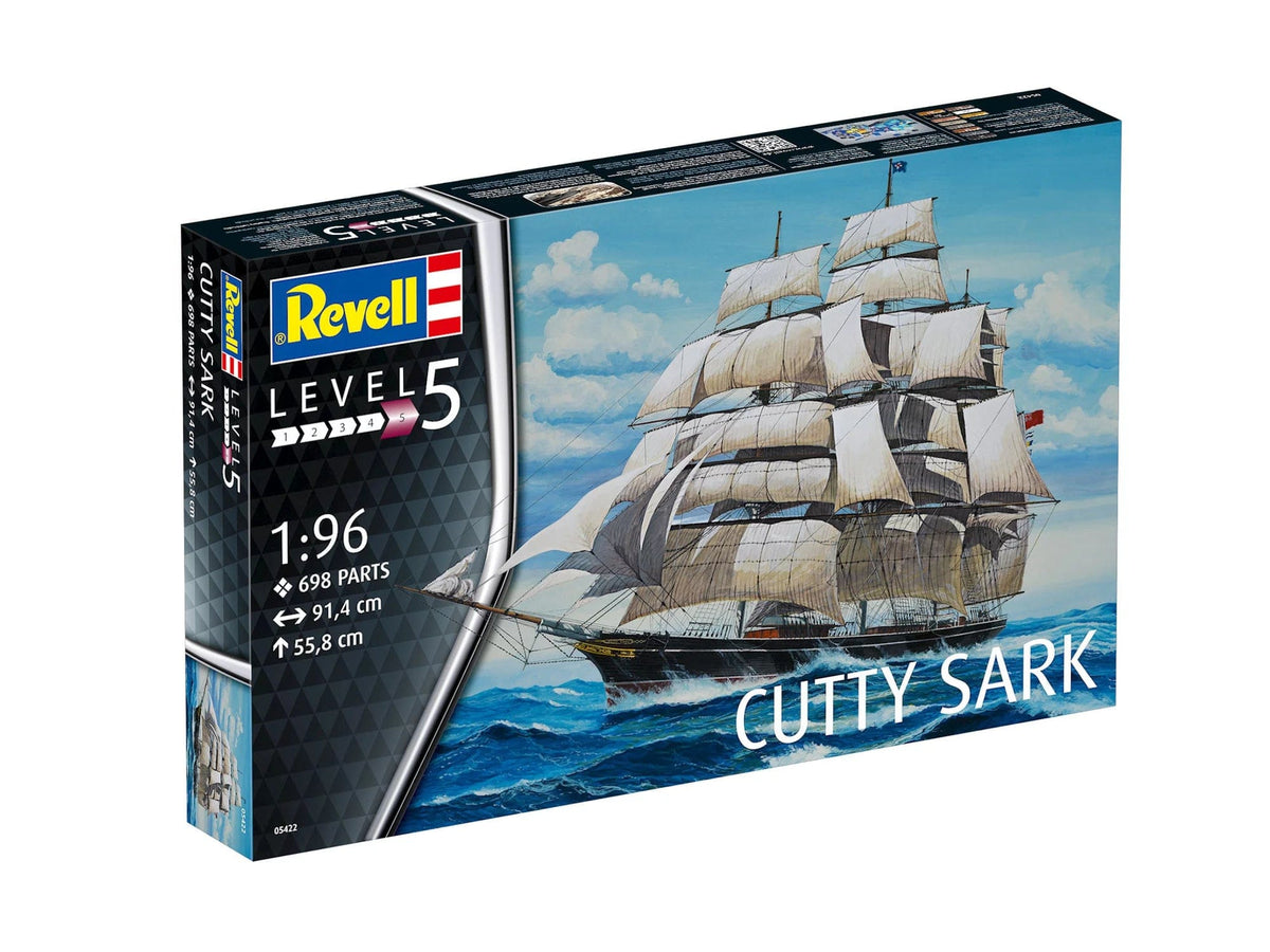 100 - Revell - 05422 - Cutty Sark - box front right angle