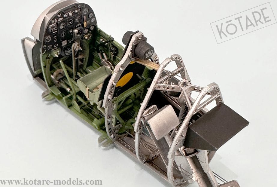 701 - Kotare - 32001 - Supermarine Spitfire Mk Ia (mid) - painted model