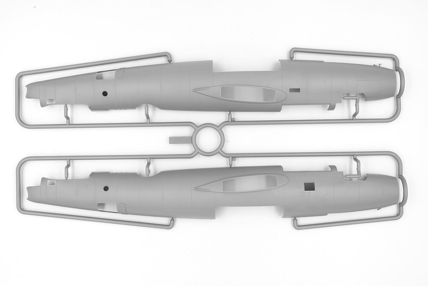 200 - ICM - 48328 - Martin B-26C-45 Marauder - sprue