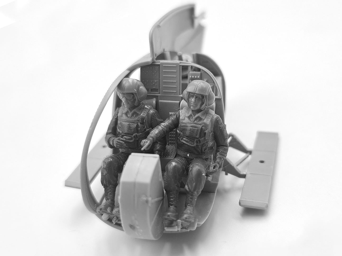 ICM - 48371 - MD MH-6J Little Bird with Delta Force Assault Team - unpainted model