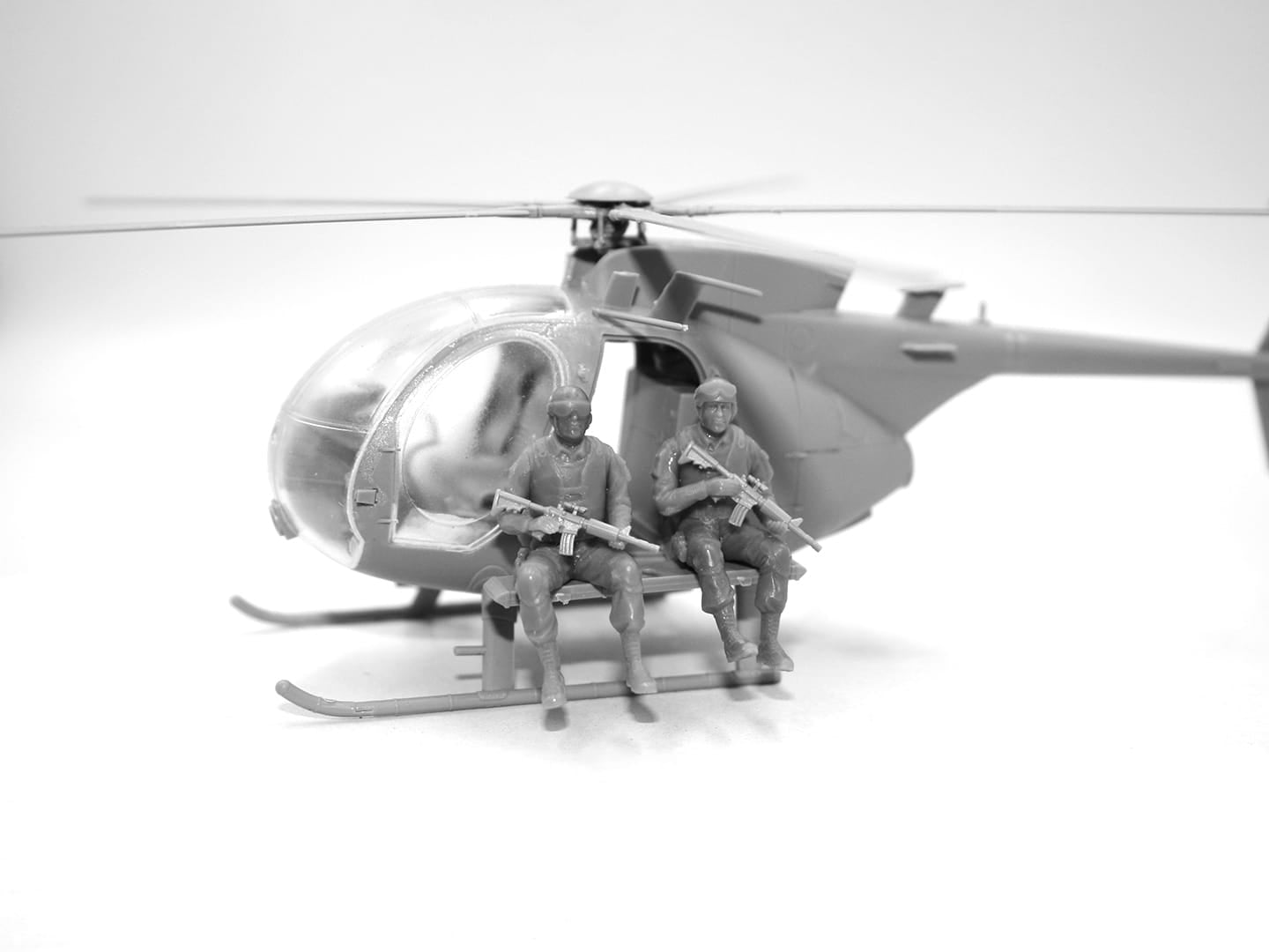ICM - 48371 - MD MH-6J Little Bird with Delta Force Assault Team - unpainted model