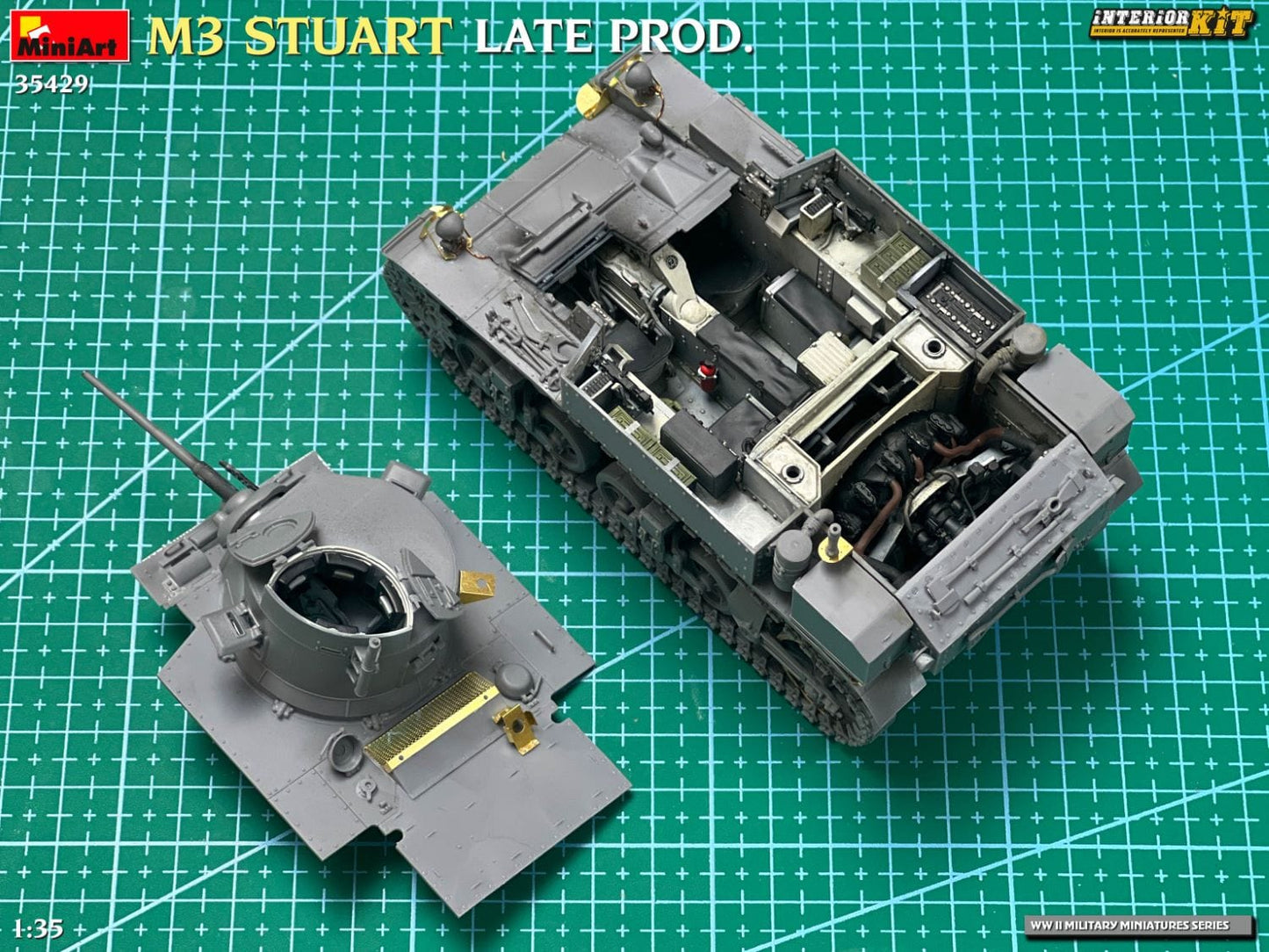 608 - Miniart - 35429 - M3 Stuart (late) - unpainted model