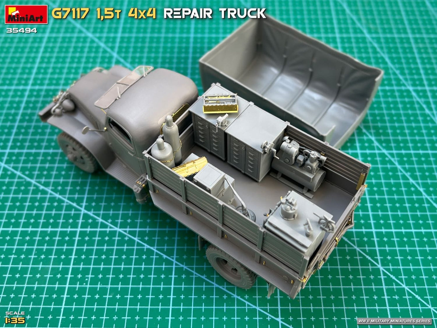 601 - Miniart - 35494 - Chevrolet G7117 1½-ton 4x4 Repair - unpainted model