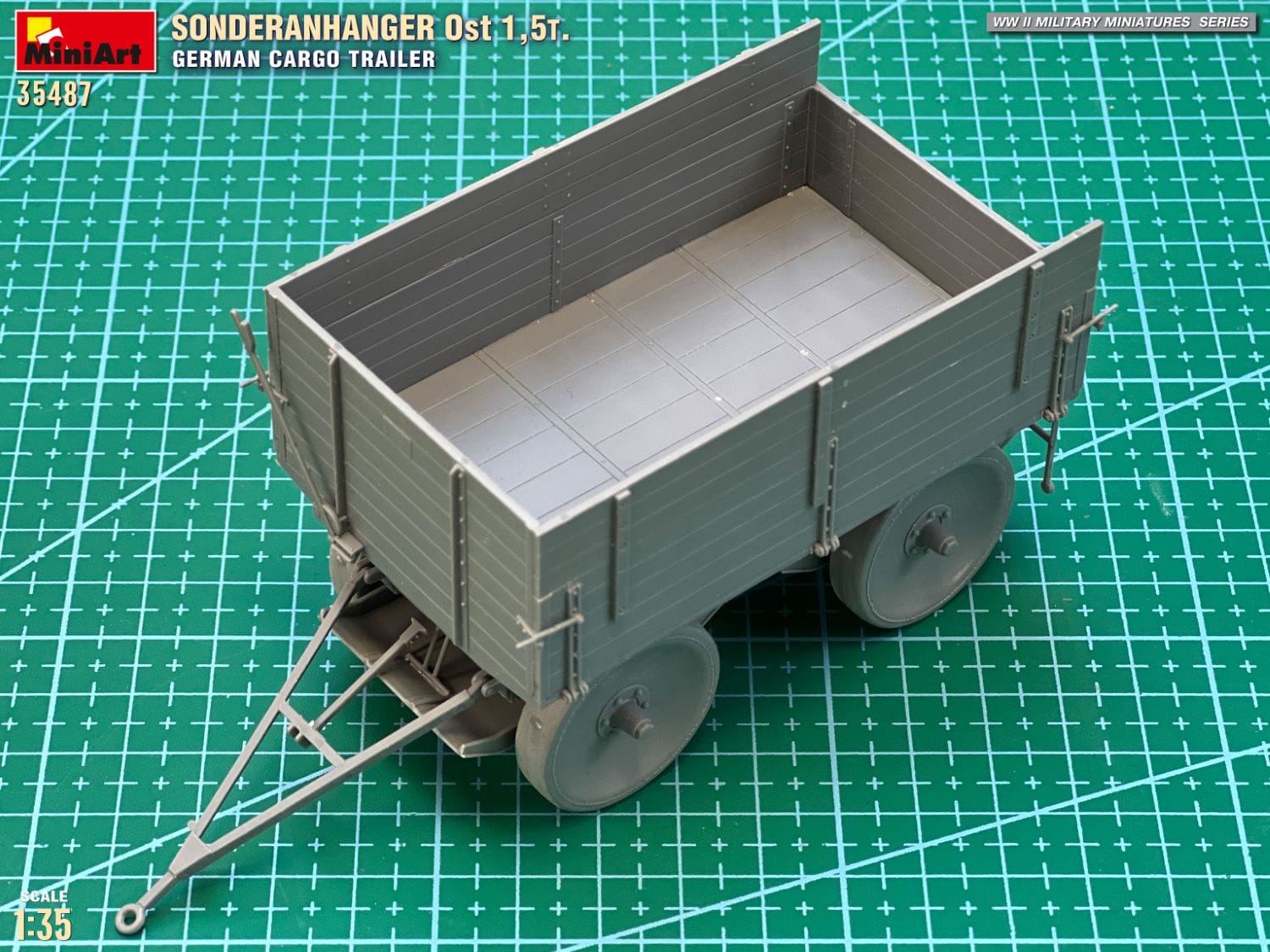 Miniart - 35487 - Sd.Anh. Ost 1.5t - unpainted model