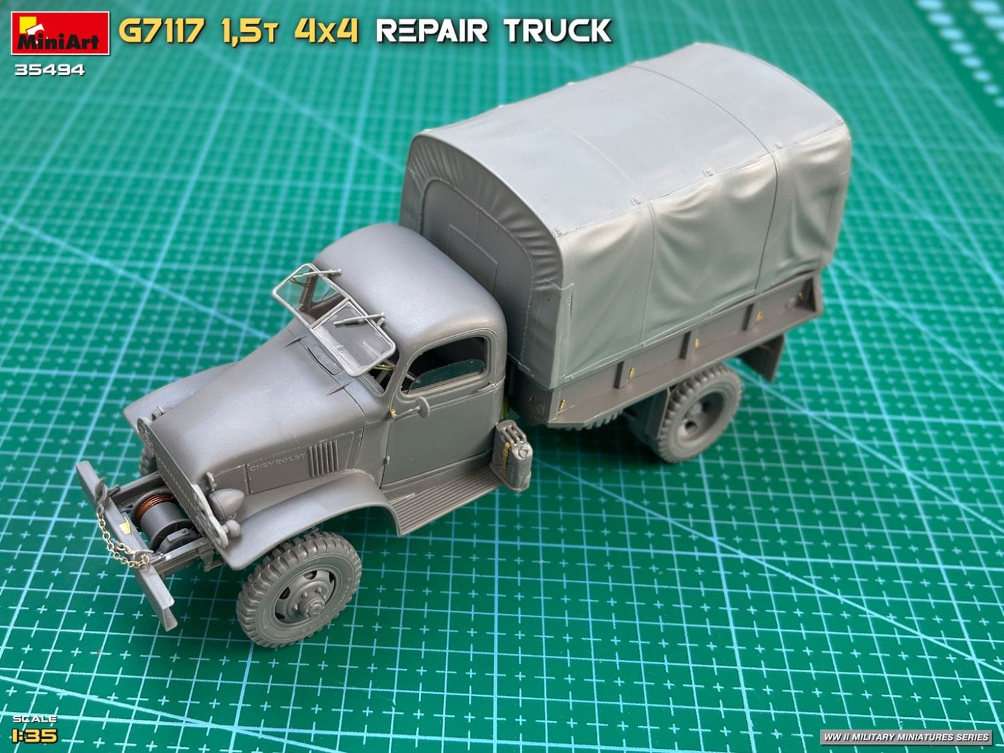 604 - Miniart - 35494 - Chevrolet G7117 1½-ton 4x4 Repair - unpainted model