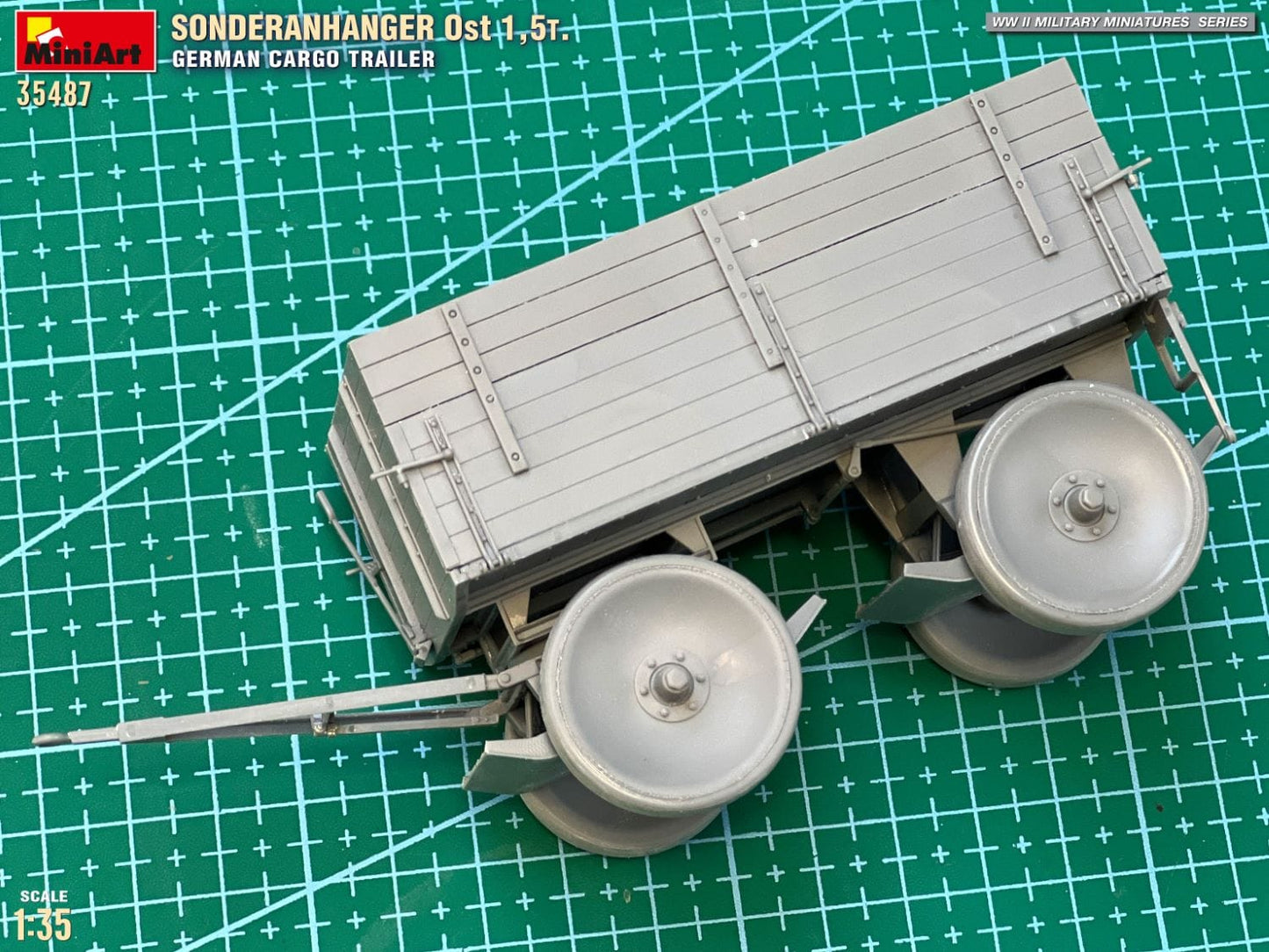 604 - Miniart - 35487 - Sd.Anh. Ost 1.5t - unpainted model