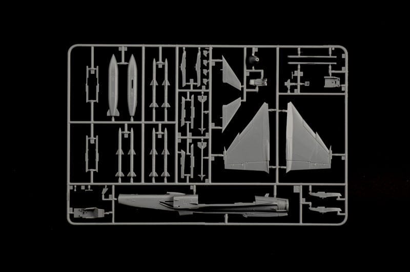200 - Italeri - 91216 - Saab JAS 39 Gripen - sprue