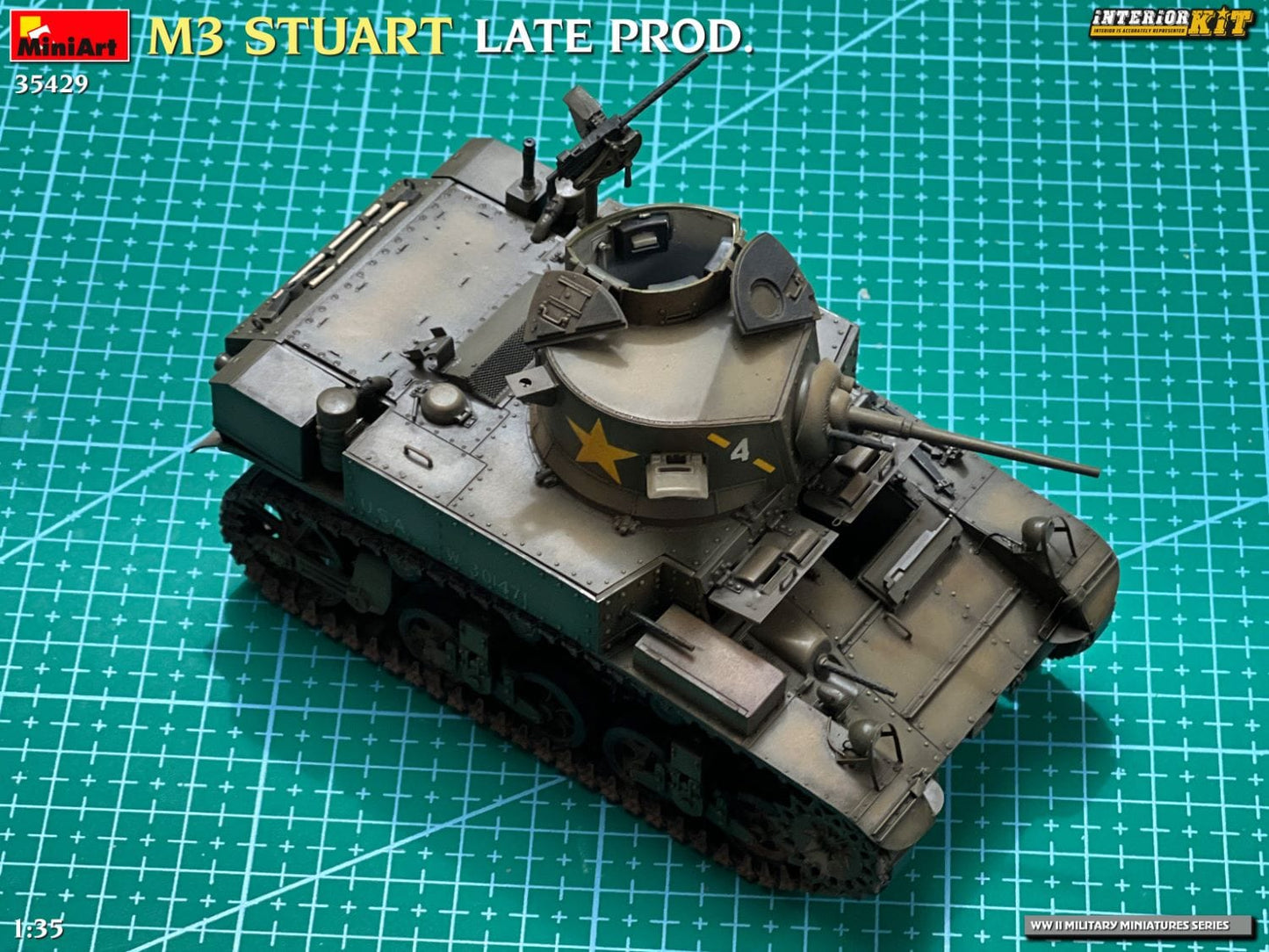 703 - Miniart - 35429 - M3 Stuart (late) - painted model