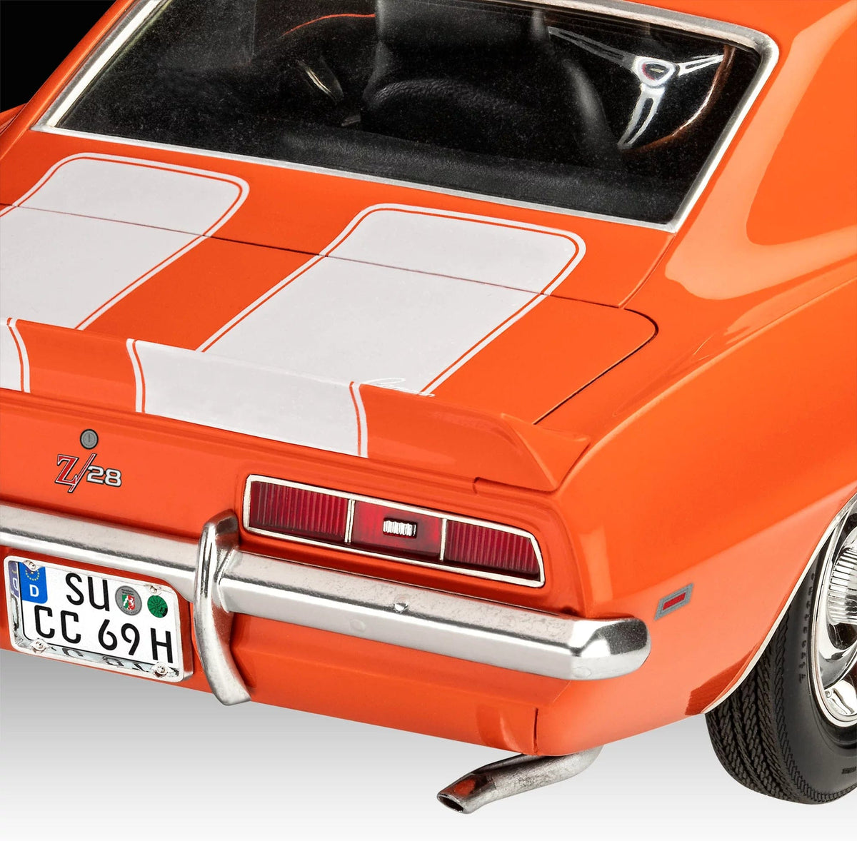702 - Revell - 07727 - Chevrolet Camaro Z28 (1969) - painted model