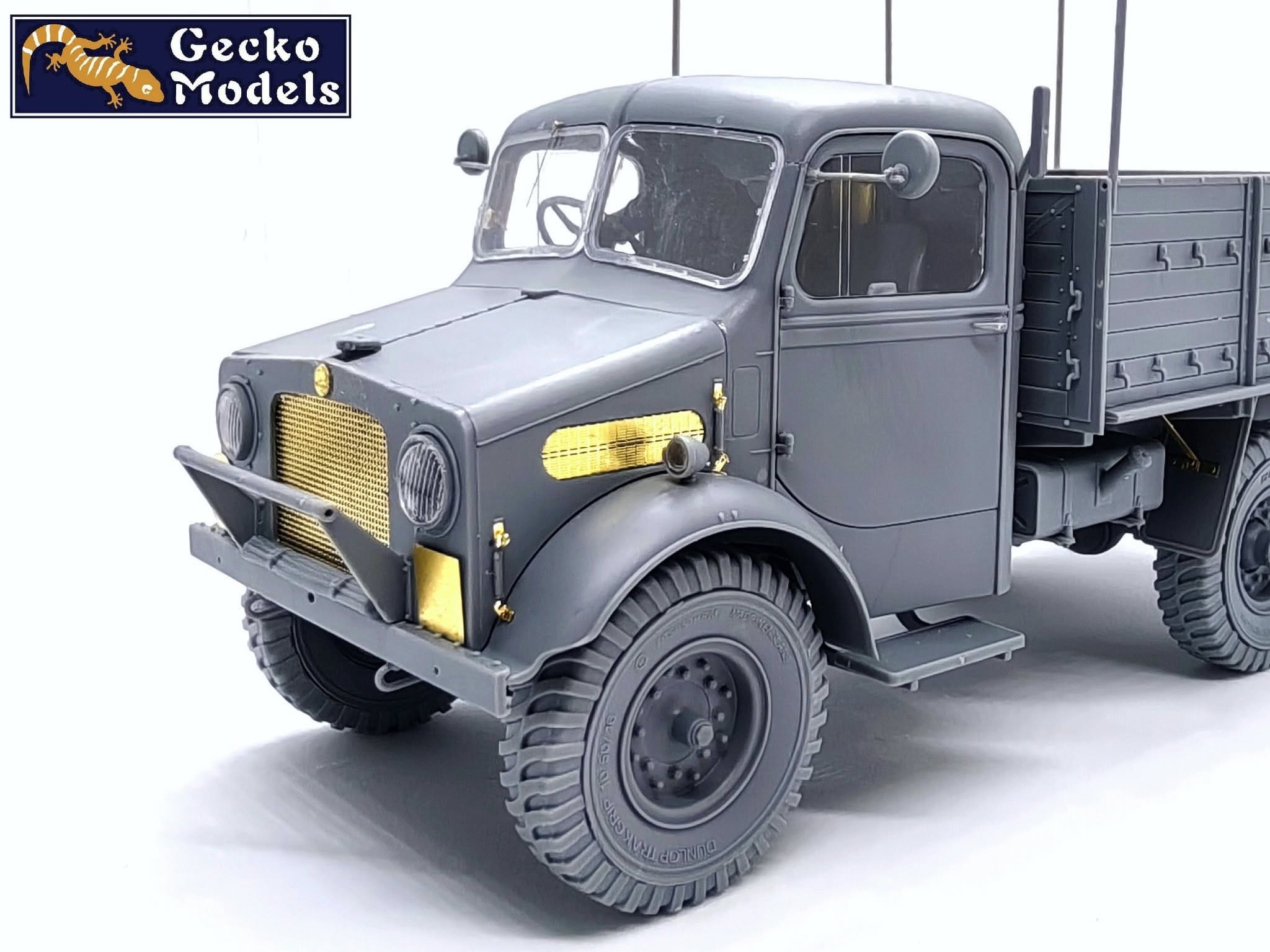 Gecko Models - 35GM0098 - Bedford OXD 4x2 GS (Wooden Body) - unpainted model