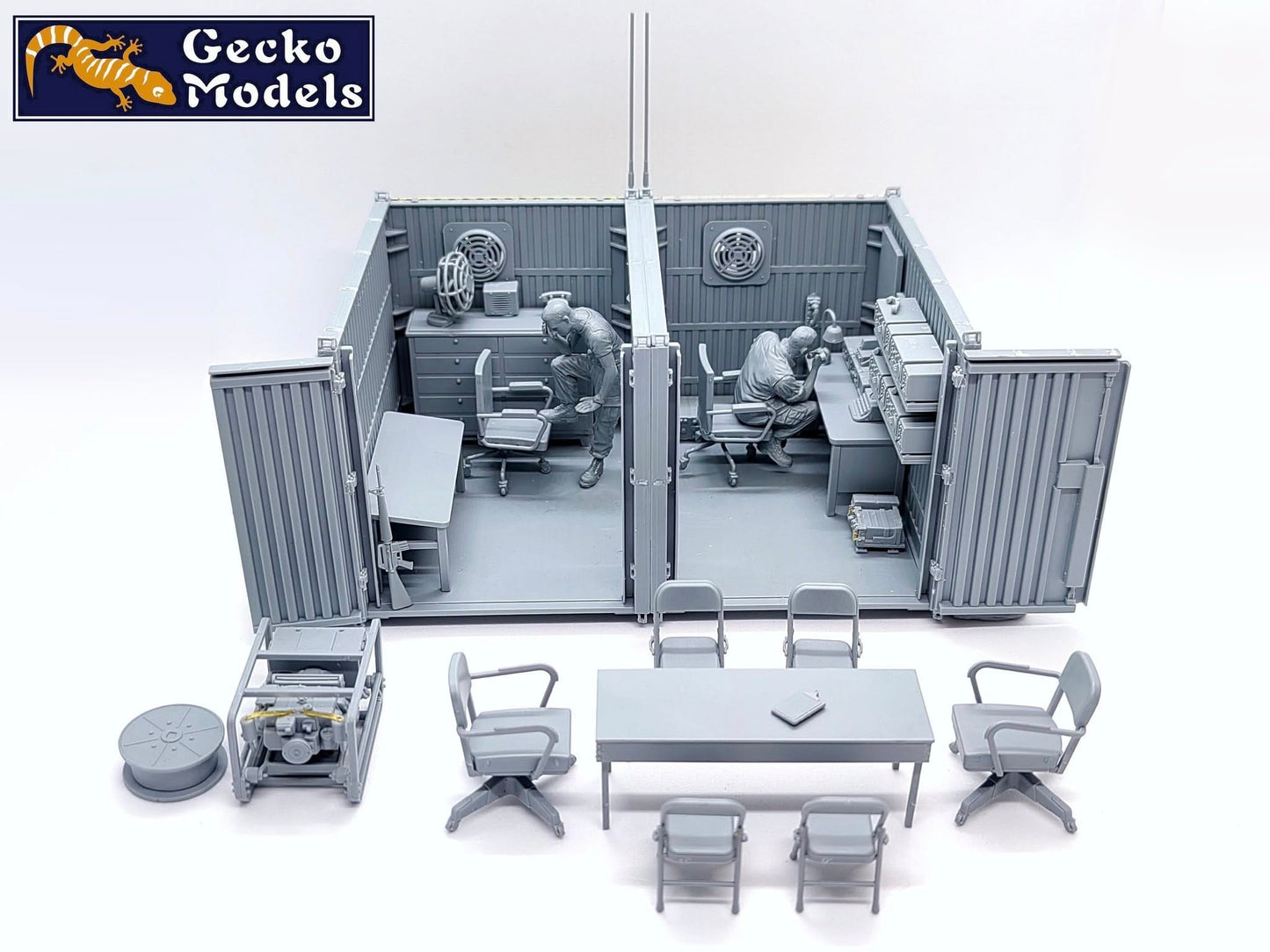 600 - Gecko Models - 35GM0119 - United States Army Base Temporary Command Station - unpainted model