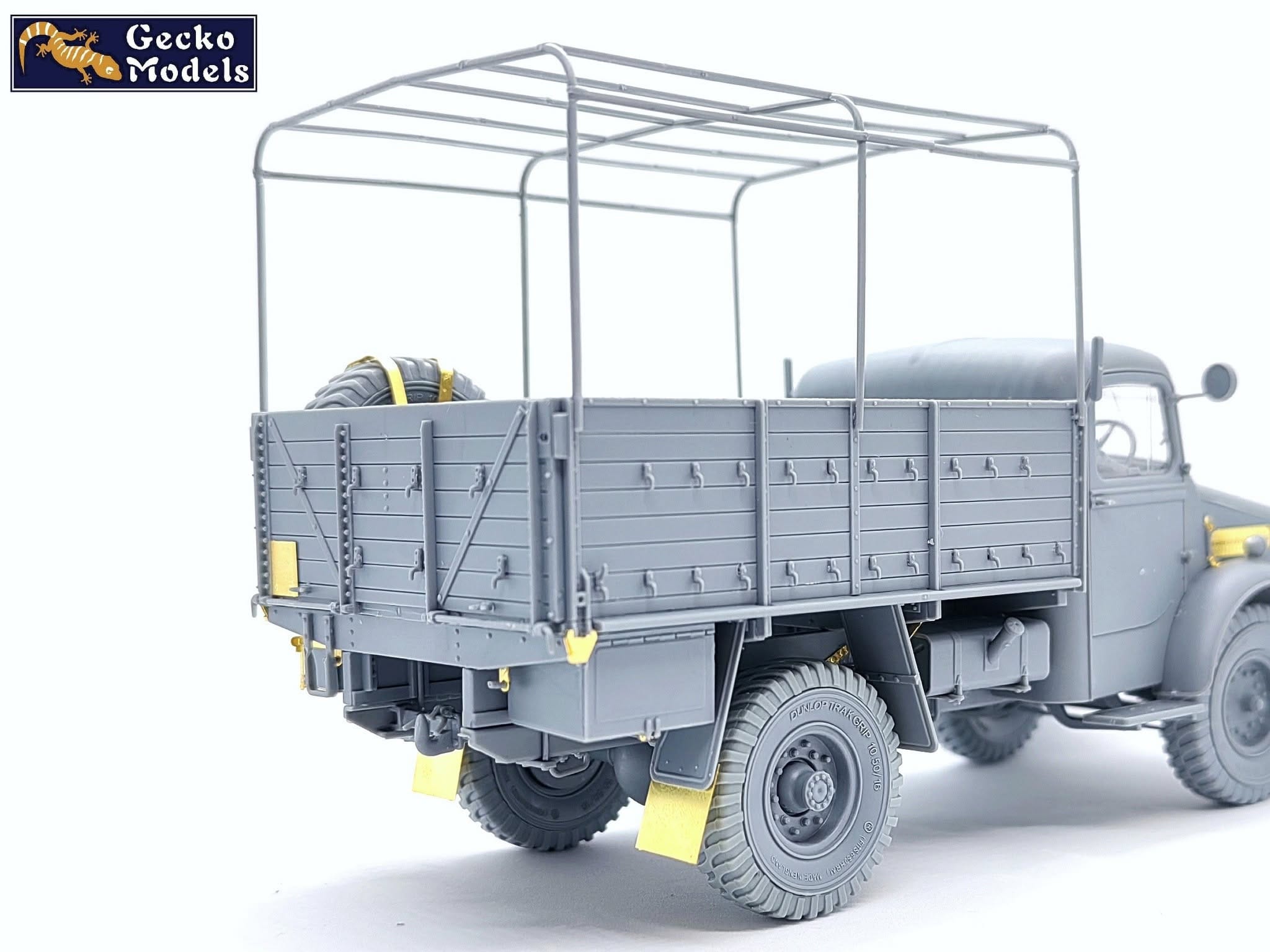 Gecko Models - 35GM0098 - Bedford OXD 4x2 GS (Wooden Body) - unpainted model