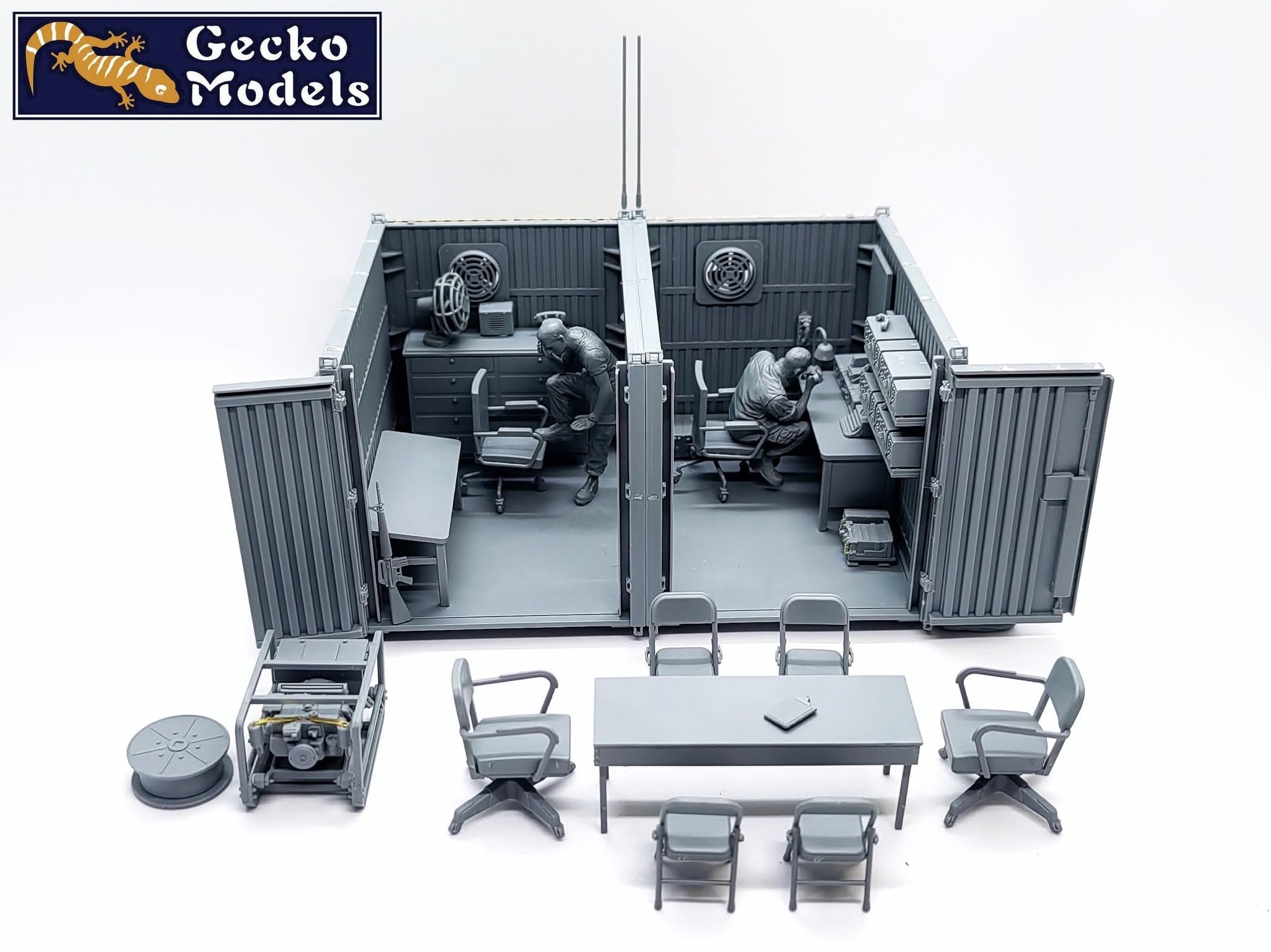 Gecko Models - 35GM0119 - United States Army Base Temporary Command Station - unpainted model